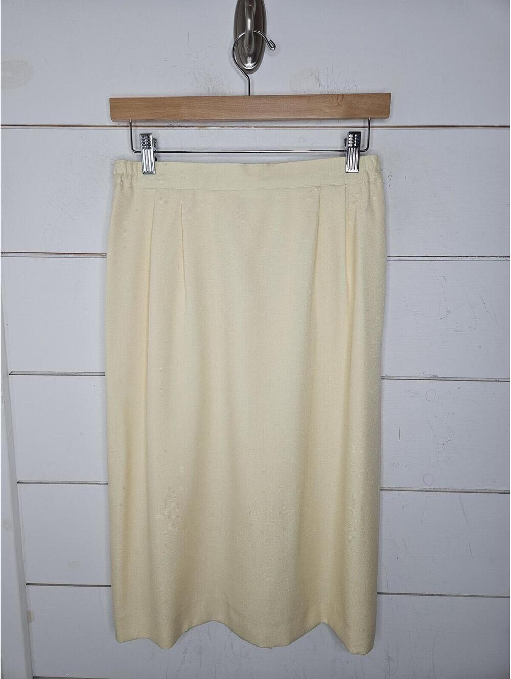 Vintage 1980s NWOT size 4 cream straight pleated midi skirt